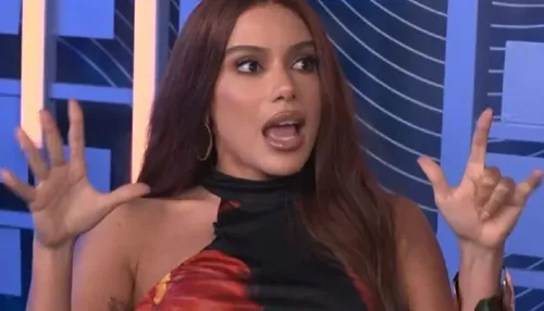 Fã entra na Justiça contra Anitta por causa de ingressos dos Ensaios