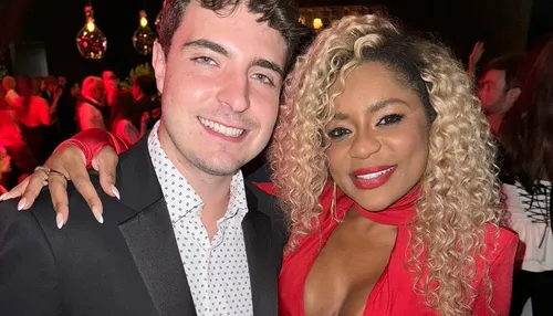 Filho de Gugu quebra o silêncio sobre caso com apresentadora