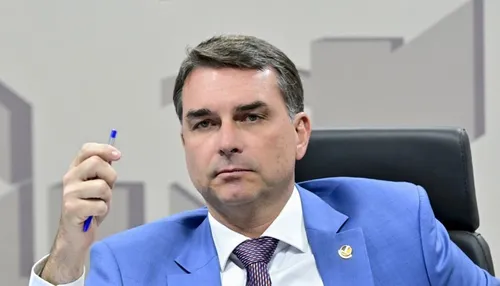 Flávio Bolsonaro e Lula obrigam Globo a tomar decisão praticamente rara em 2026