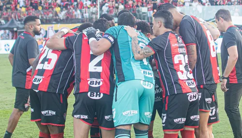 Goleiro deixa o Vitória e negocia para reforçar clube italiano