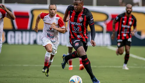 Lesionado desde março, Dudu tem contrato renovado com o Vitória