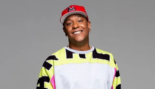 Márcio Victor chora ao descobrir indicação ao Grammy Latino: "Eu sabia"