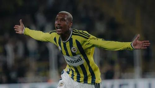 Talisca desabafa com post enigmático em clima problemático na Turquia