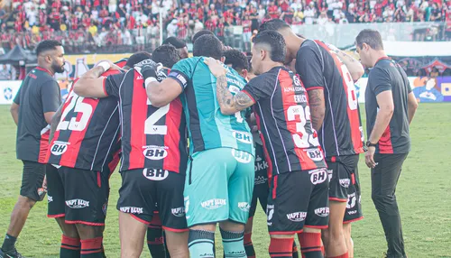 Vitória confirma novidade para confronto contra a Chapecoense
