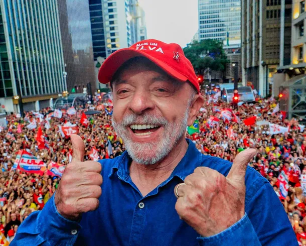 Lula se torna segundo presidente mais longevo da história do Brasil