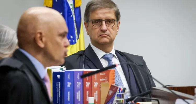 MPF marca sessão e pode abrir investigação contra Paulo Gonet