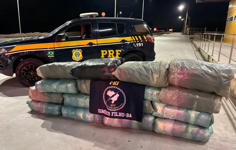 Caminhonete com 140 kg de maconha é interceptada pela PRF na BR-324