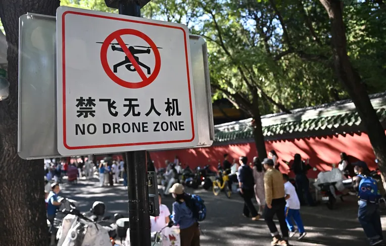 Capital da China proíbe drones na cidade e obriga entrega até novembro