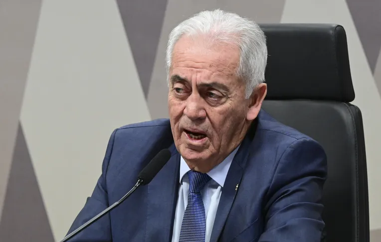 Escala 6x1: Otto oferece 'remédinho' a senador da oposição na CCJ