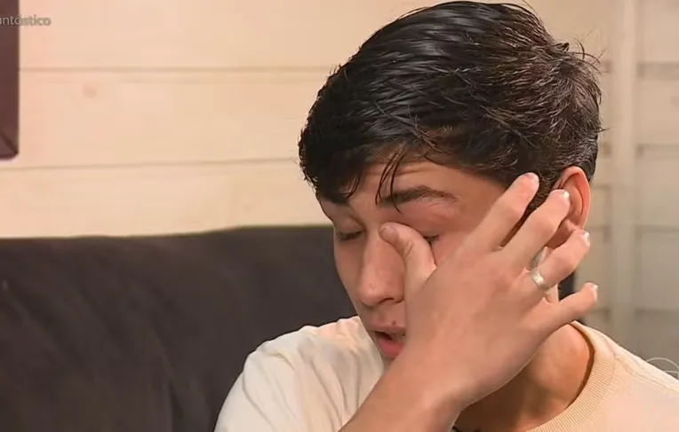 Jovem expulso de casa por ser gay ganha R$ 100 mil de indenização dos pais