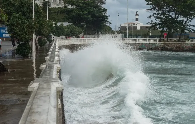 Salvador e RMS têm 30 praias impróprias para banho neste fim de semana