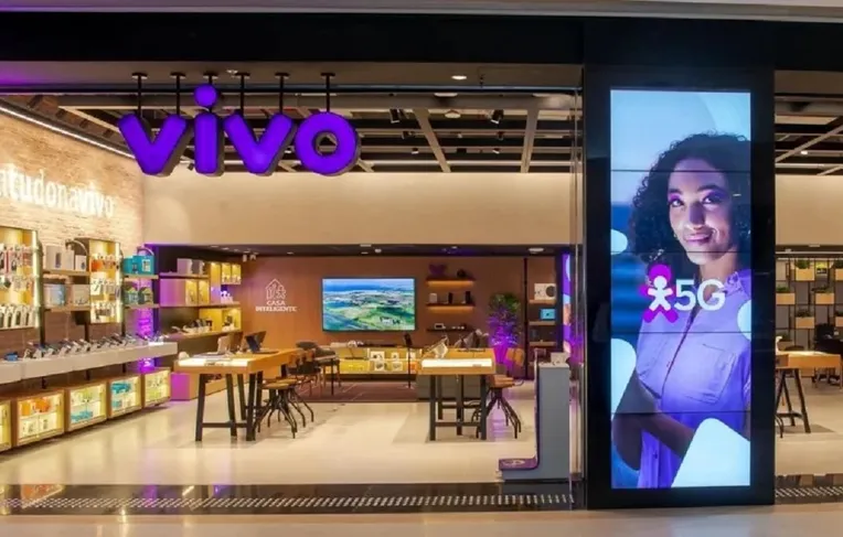 Vivo é condenada após funcionária grávida ser obrigada a vomitar no lixo