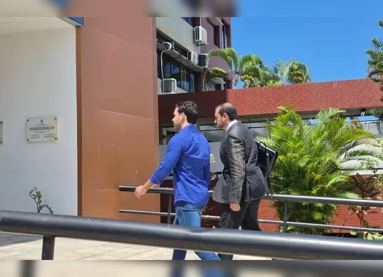 Acusado de atropelar corredor nega embriaguez em audiência: "Só tomei suco"