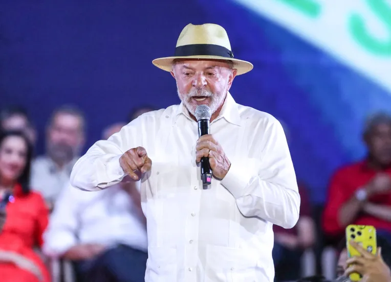Lula rebate clubes e diz que fim das bets não prejudica futebol