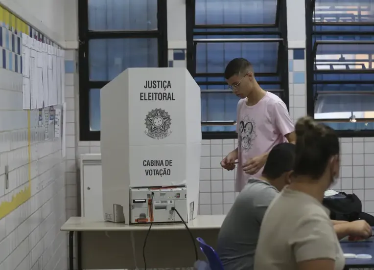 MP-BA cria força-tarefa para combater xenofobia após o primeiro turno das eleições
