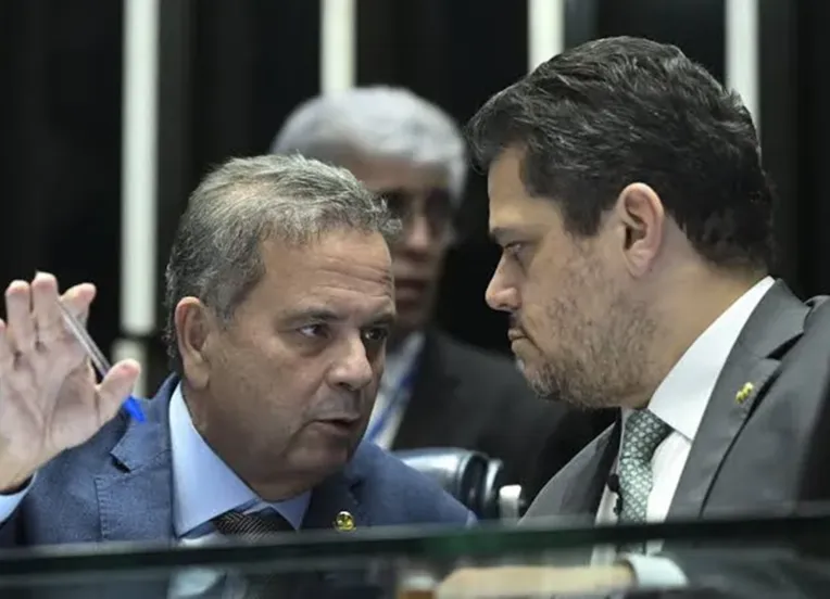 Rogério Marinho e Alcolumbre testam forças em disputa pelo Senado