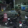 Após mortes de 12 traficantes, tiroteio é registrado ao vivo em Salvador imagem