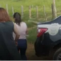 Coisa de novela? Mulher é presa após comprar um bebê imagem