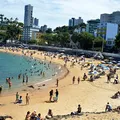 Cuidados no Carnaval: médica alerta que não há bronzeamento saudável imagem