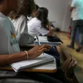 Alunos de cursinhos na Bahia podem ganhar novo benefício estudantil imagem