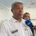 Jerônimo evita interferência em liminar, mas destaca apoio a Adolfo imagem