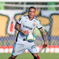 Lucas Esteves chega ao Grêmio, mas Vitória nega haver liminar imagem