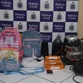 Mulher é presa em flagrante roubando com ajuda do filho de 12 anos imagem