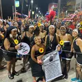 'Noviças' fazem ritual inusitado de boas-vindas da folia: “Purificar" imagem