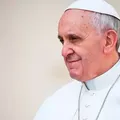 Em estado crítico, papa Francisco é diagnosticado com insuficiência renal imagem