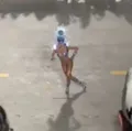 Vídeo: Lore Improta cai em desfile na Sapucaí e mostra machucados imagem