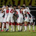 Vitória goleia o Atlético-BA e fica perto da final do Baianão imagem
