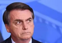 Bolsonaro detona Lei da Ficha Limpa e se diz alvo de perseguição; veja