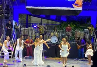 Daniela Mercury se irrita com som e dispara: "Vou começar a cantar em braile" imagem