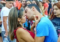 Doença do beijo: veja sintomas e saiba se tem como evitar no Carnaval imagem