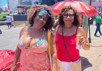 Foliões curtem último dia de Carnaval e citam segurança durante folia imagem
