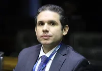 “Exoneraço": Hugo Motta exonera 465 servidores da Câmara imagem