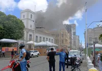 Incêndio atinge Câmara Municipal de Salvador nesta segunda imagem