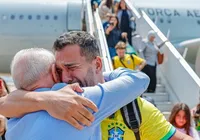 Brasileiros repatriados devem receber auxílio emergencial imagem