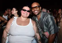 Thais Carla pede ajuda após marido ser assaltado em pré-Carnaval imagem