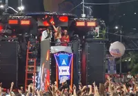 VÍDEO: Anitta sobe no trio do BaianaSystem no Carnaval de Salvador imagem