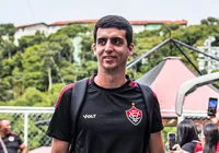 Vitória tem até sexta-feira para contratar "homem-gol" imagem
