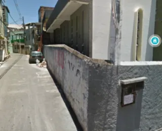 Família é feita refém por bandidos armados em bairro de Salvador