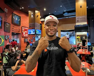 Jailton Malhadinho comemora boa fase com fãs em Salvador