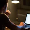 Trabalho em plataformas digitais cresce, mas expõe precarização - Imagem