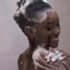 Muitos banhos pode ser ruim para a saúde? Veja o que diz dermatologia - Imagem