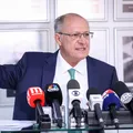 Alckmin usa meme inusitado para celebrar alta no turismo brasileiro imagem