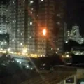 VÍDEO: apartamento pega fogo em condomínio da Avenida Paralela imagem