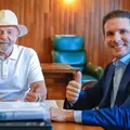 Após adesão de governistas, Lula quer tratar PL da Anistia com Motta imagem