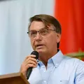 Após capacete e perfume, Bolsonaro investe em linha de óculos imagem