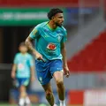 Atleta da Seleção Brasileira processa clube que o vendeu para a Europa imagem